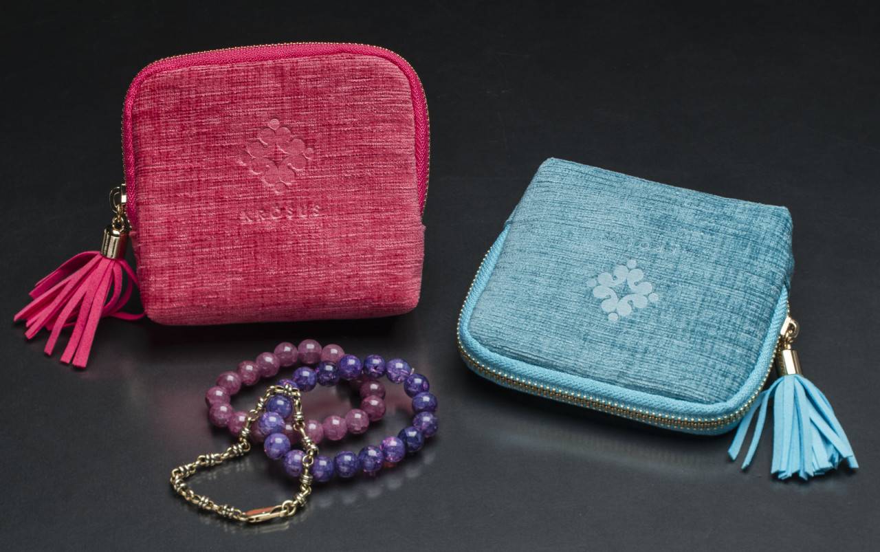 Trousse de voyage avec compartiments intérieurs 