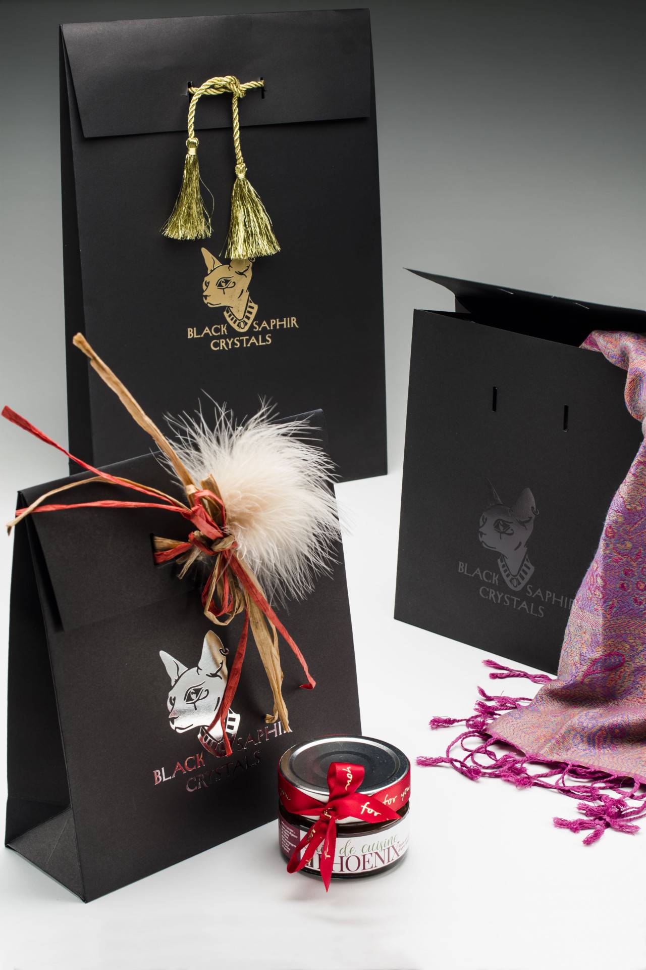 pochette avec logo