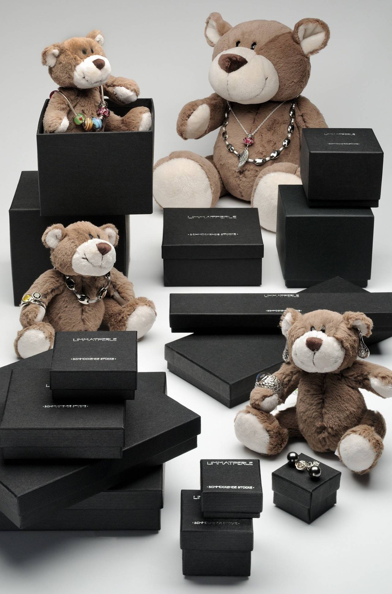 Boîte à bijoux noire