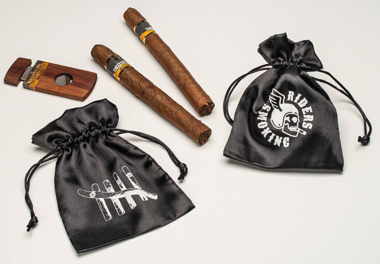 Sac en satin pour cigares avec logo