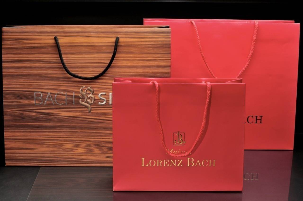 Tragtasche mit Reliefdruck