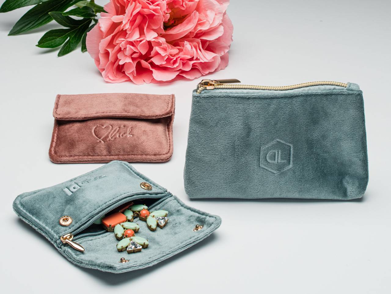 Velvet Pouch – étui souple et élégant 