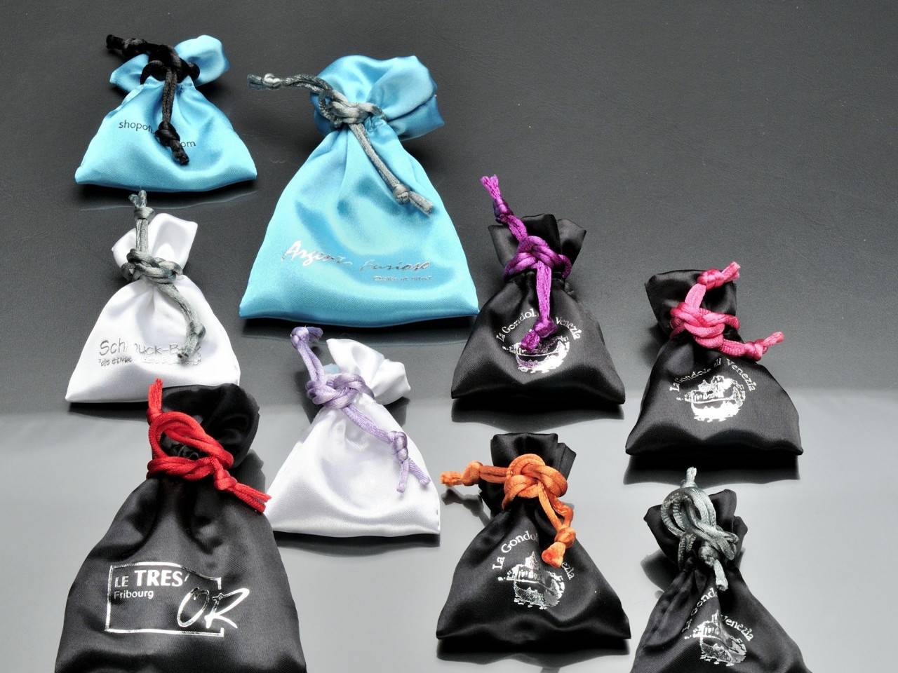 sachet en satin sur mesure